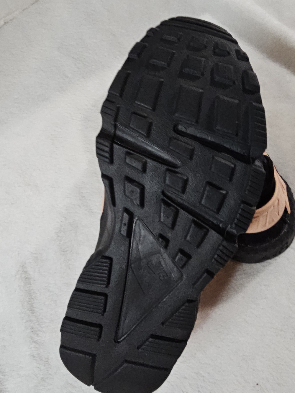 Nike Air Huarache Pink and Yellow Sneakers - Picture 4 of 5